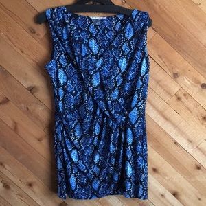 Flattering V neck Drape Top